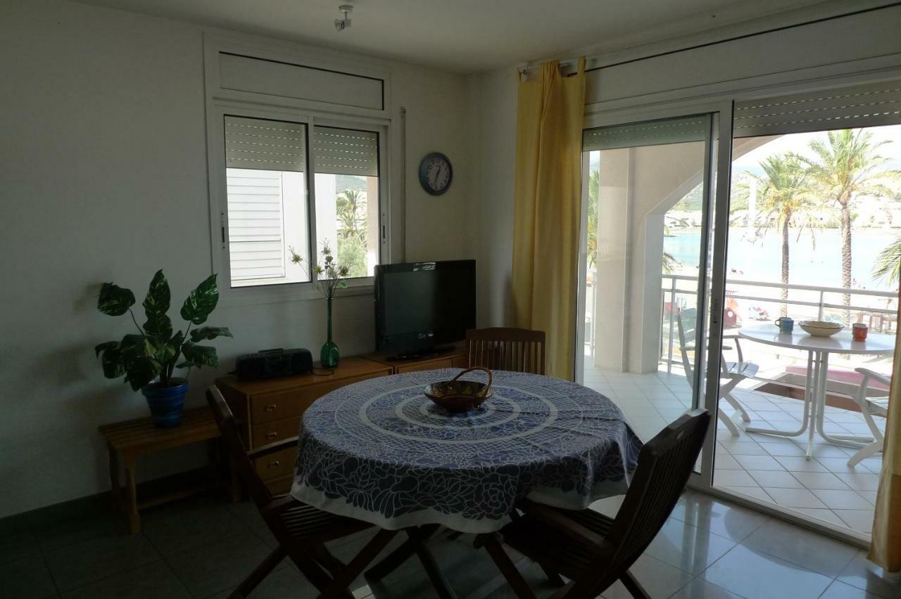 Platja Del Port Daire Llança Dış mekan fotoğraf