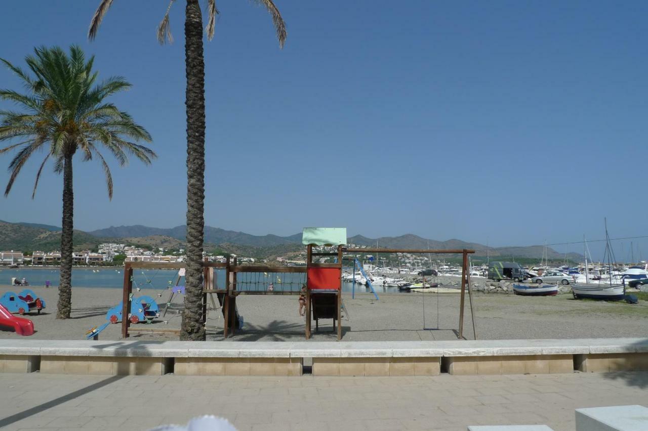 Platja Del Port Daire Llança Dış mekan fotoğraf