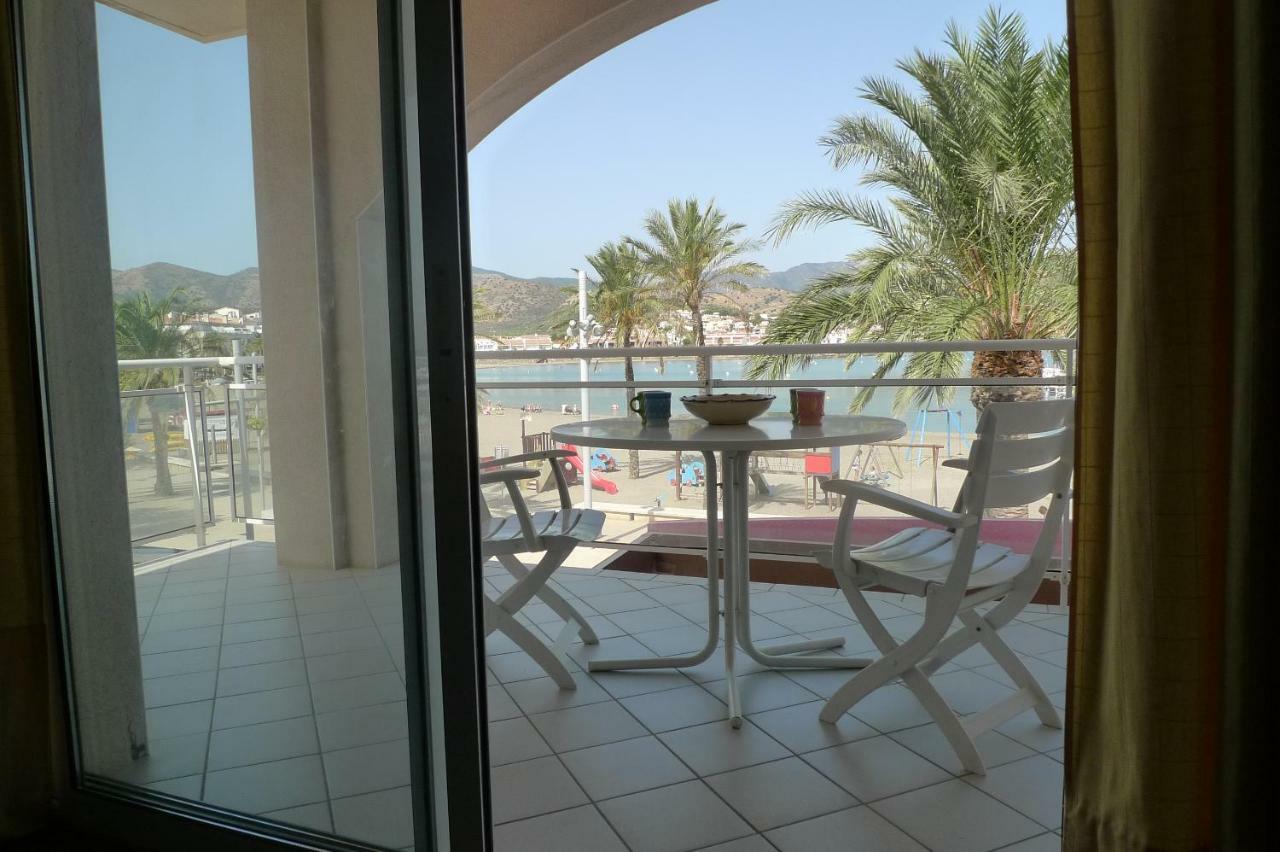 Platja Del Port Daire Llança Dış mekan fotoğraf